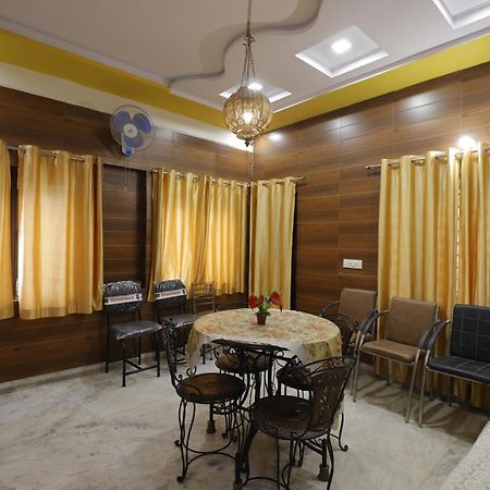 Basil Inn Home Stay Walking Distance From Taj Mahal Agra Agra  Exterior photo
